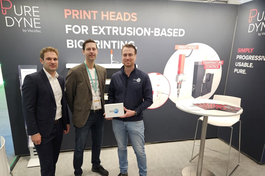 From left to Right: Felix Gruber (Puredyne), Tomi Kalpio (Brinter AM Technologies), Jasper Van Hoorick (BIO INX)